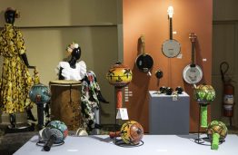 Pau, corda,cores e reinvenções- Instrumentos e artesanatos do SAP 198