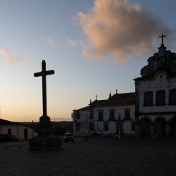 Feitas de Pano : Bonecas que falam, Bonecas que cantam.